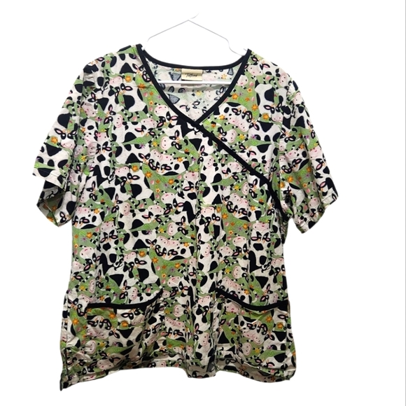 Tafford Floral Cows Scrub Top Women's Size L Nurse Medical Vet Childcare Fun - Picture 1 of 6